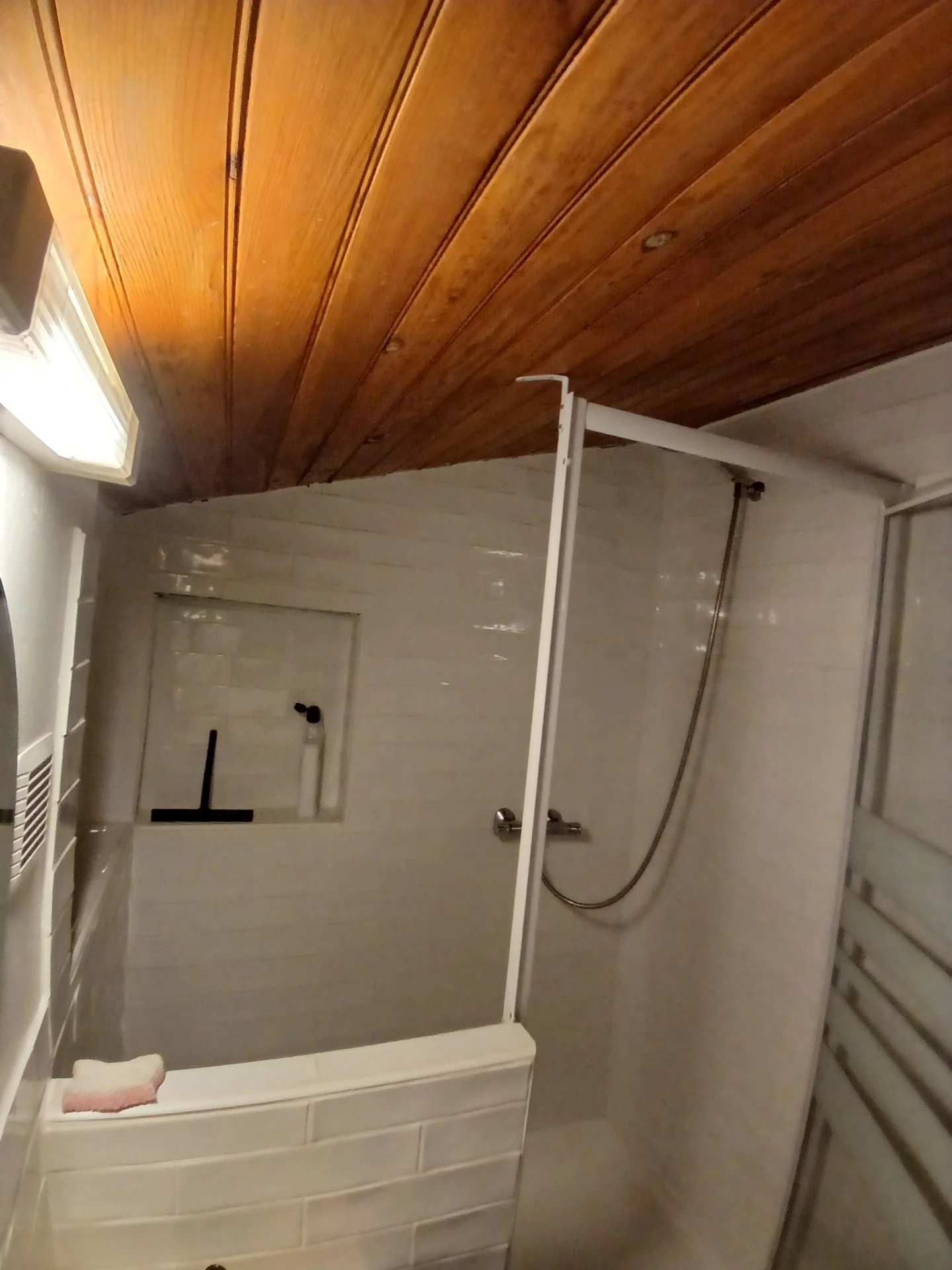 salle de bain commune